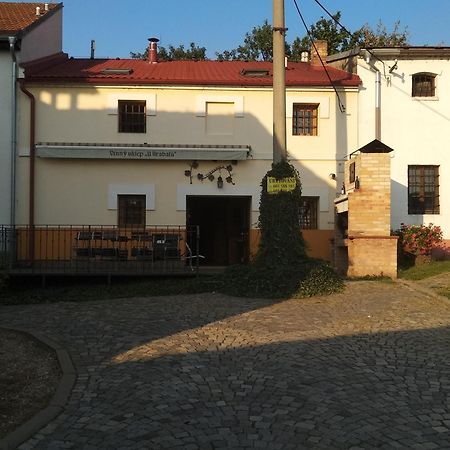Sklep U Hrabalu Hustopeče Exterior foto